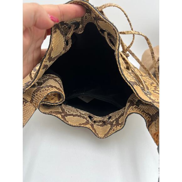 Gucci Vintage Tom Ford Python Bamboo Shoulder Bag [Refurbished] - Picture 5 of 15